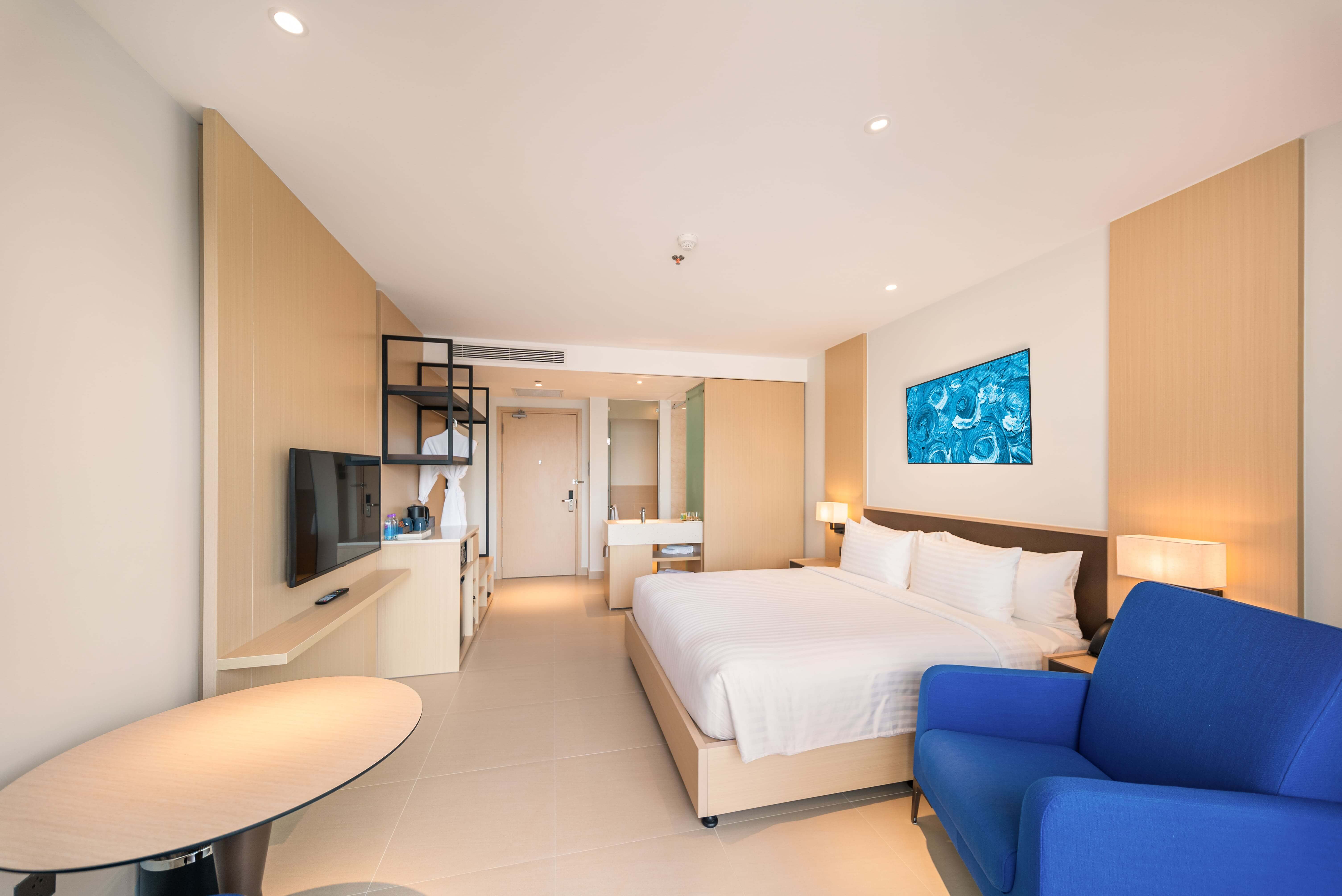 ECR-Deluxe-Sea-View-King (3)