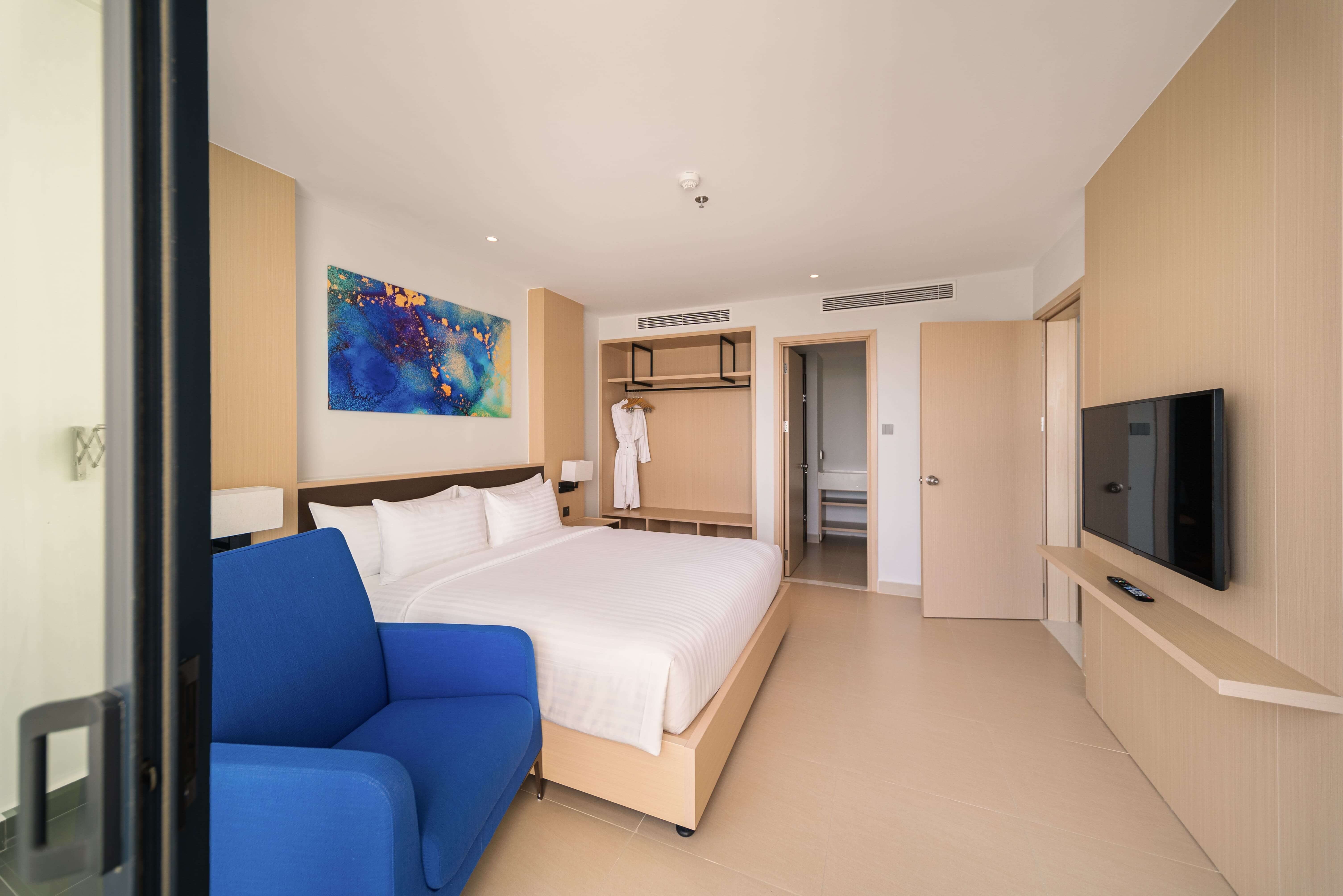 ECR-Suite-One-Bed-Room (5)