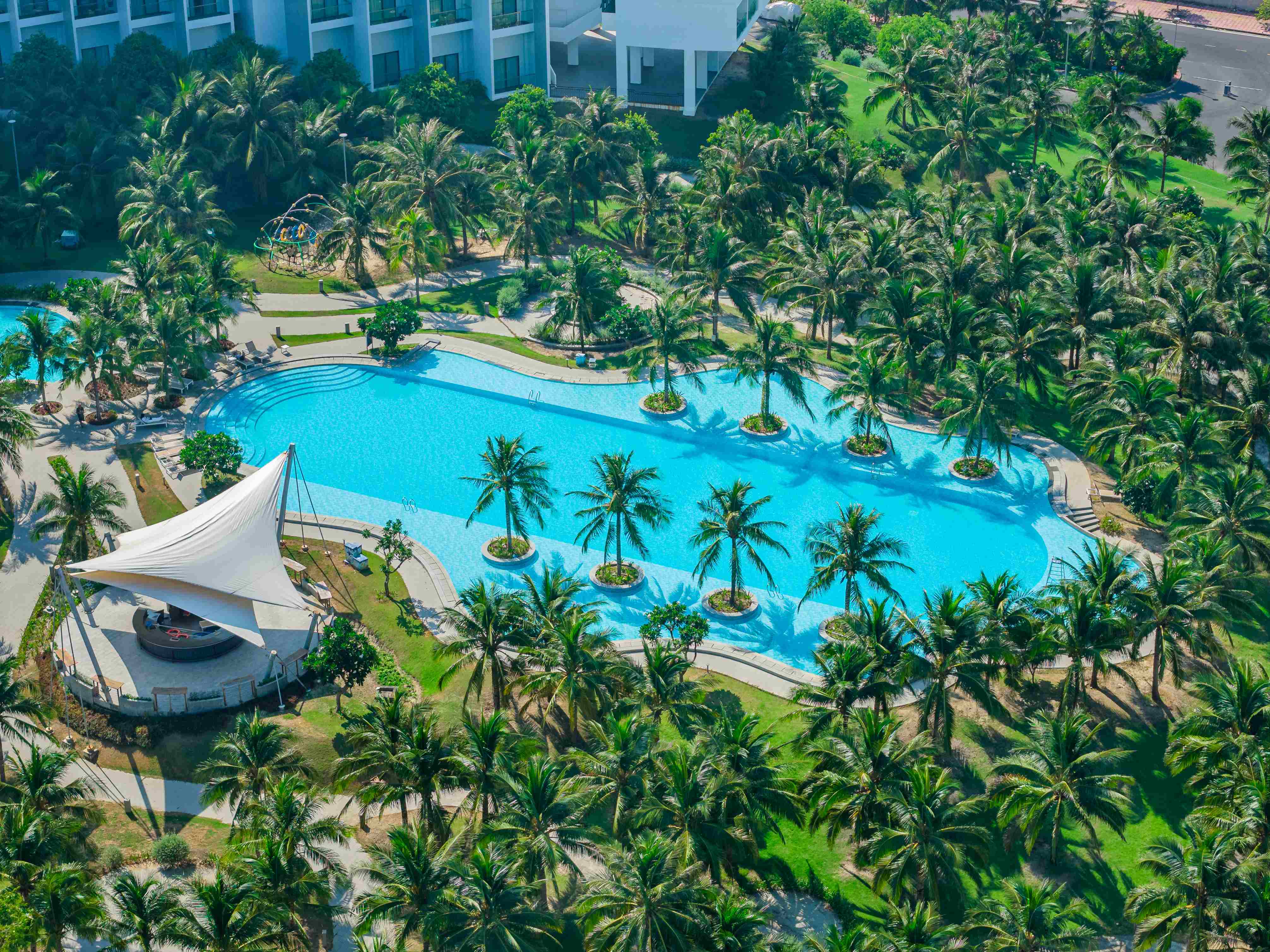Hồ bơi